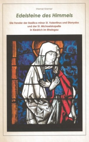Auf einem beigen Untergrund ist der Buchtitel, eine Beschreibung und darunter ein Ausschnitt aus einem Kirchenfenster abgebildet. links ist ein brauner rand und vor einem blauen Hintergrund, eine Frau mit rot-weißem Umhang,, der auch den Kopf bedeckt, mit blauem Schal, einem braunem Heiligenschein und vor der Brust gekreuzten Händen.  