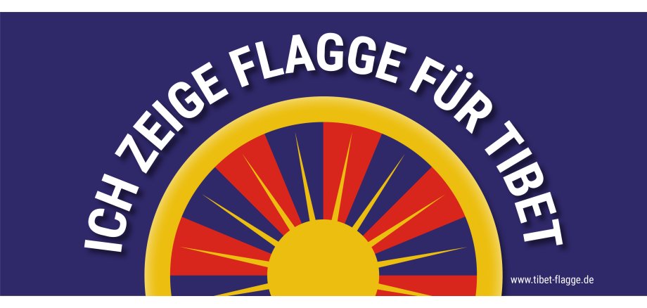 Auf einem blauem Hintergrund ist in weißen Großbuchstaben "Ich zeige Flagge für Tibet" im Halbkreis geschrieben. Darunter ein gelber Halbkreis. In der mItte unten, ein gelber Kreis mit gelben Strahlen. Hinter den gelben Strahlen sind blaue und rote Balken im Halbkreis.
