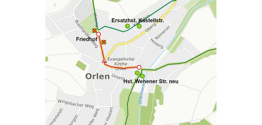Ein Ausschnitt des Ortsplans von Orlen mit Angaben der Straßen, des Friedhofs, der evangelischen Kirche und  Grünflächen. Die Straße mit der Baustelle ist rot und mit einer Baustellenbeschilderung markiert. Die Skizze zeigt, wo sich die neue barrierefreie Haltestelle „Wehener Straße“ sowie die Ersatzhaltestelle in der Kastellstraße befinden.